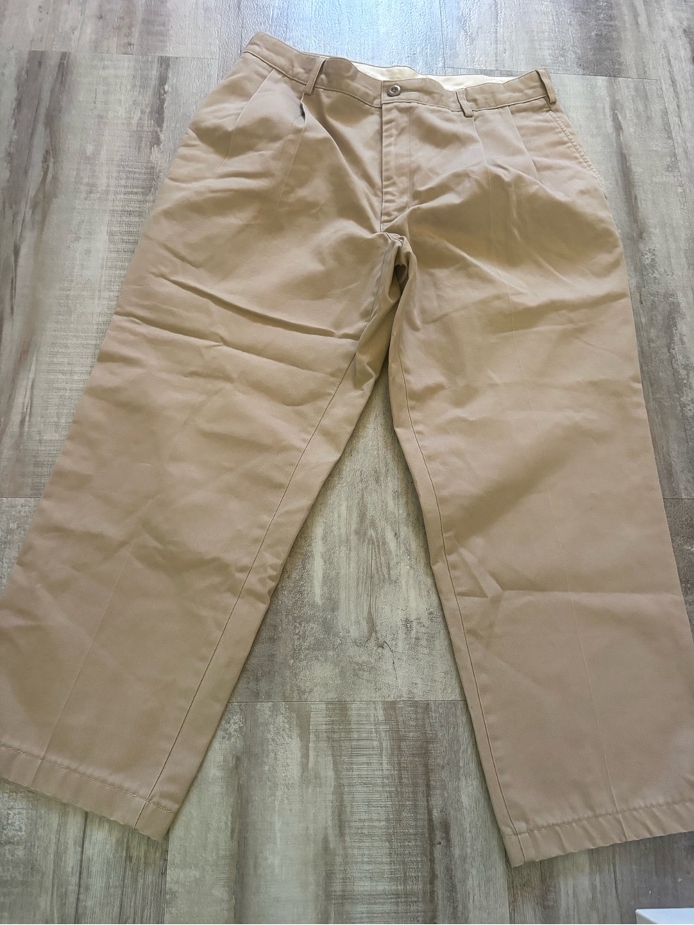 Lands’ End Size 34 Tan Solid Khaki Chino Pants